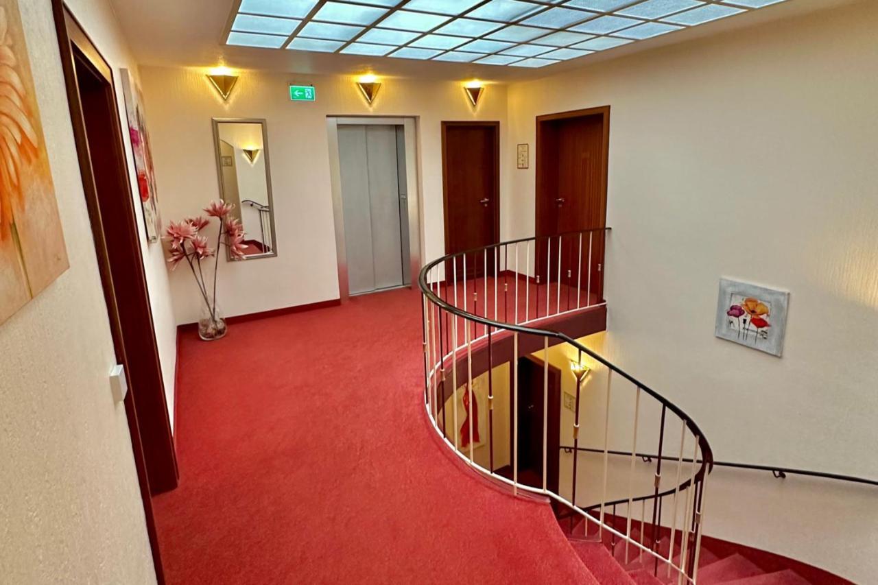 Hotel Imperial Krefeld Exterior photo